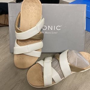 Vionic Sandal 9.5
